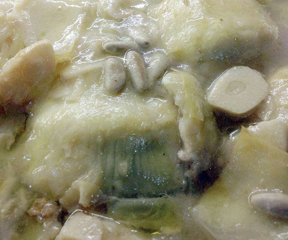 Alcaciles o alcachofas al ajillo